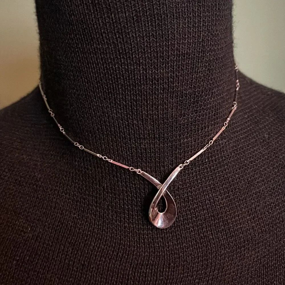 Trifari Silver Metal Necklace.